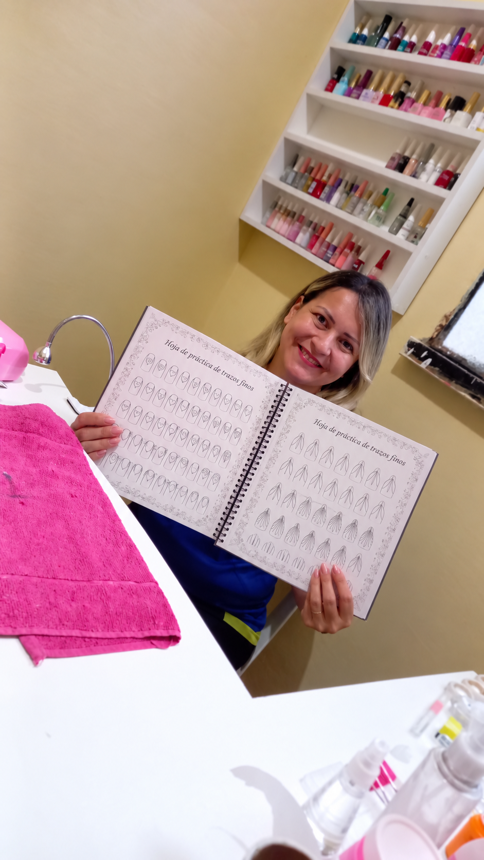 Aluna com certificado